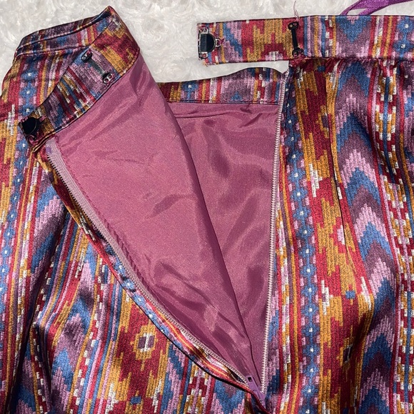RUTH MATTHEWS DESING 2 piece silk skirt & blouse set Vintage Aztec luxury print. - Picture 16 of 16
